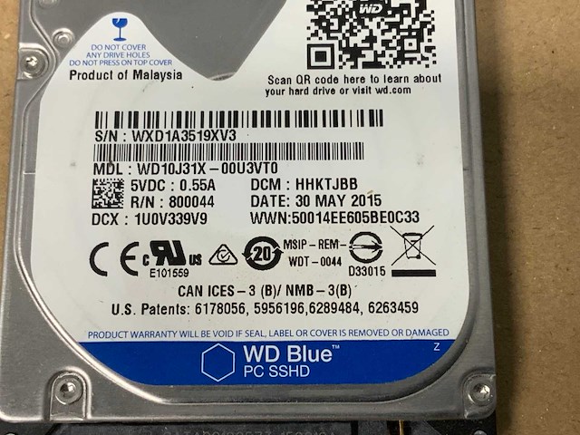 Diverse hard drives en floppy disk reader (7x) - afbeelding 13 van  19