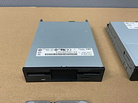 Diverse hard drives en floppy disk reader (7x) - afbeelding 3 van  19