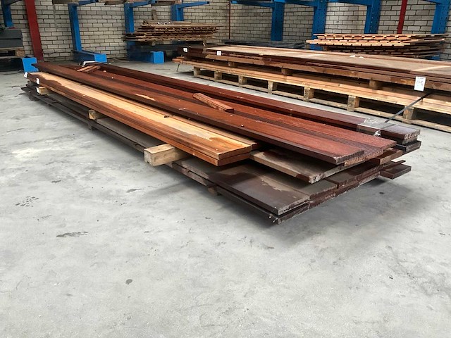 Diverse hardhouten vlonderplank (25x) - afbeelding 1 van  6