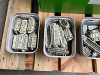 Diverse harting stekkers en installatiematerialen - afbeelding 3 van  4