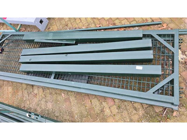 Diverse hekwerk materiaal, groen - afbeelding 2 van  3