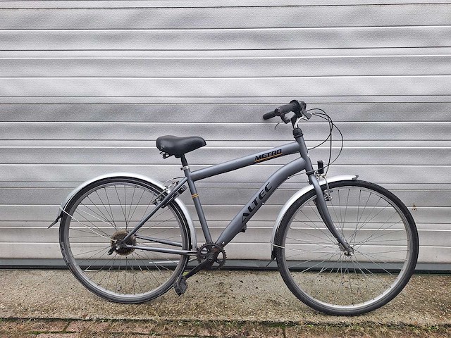 Diverse herenfietsen en damesfiets (5x) - afbeelding 9 van  11