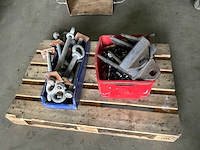 Diverse hijs- en bevestigingsmaterialen - afbeelding 1 van  4