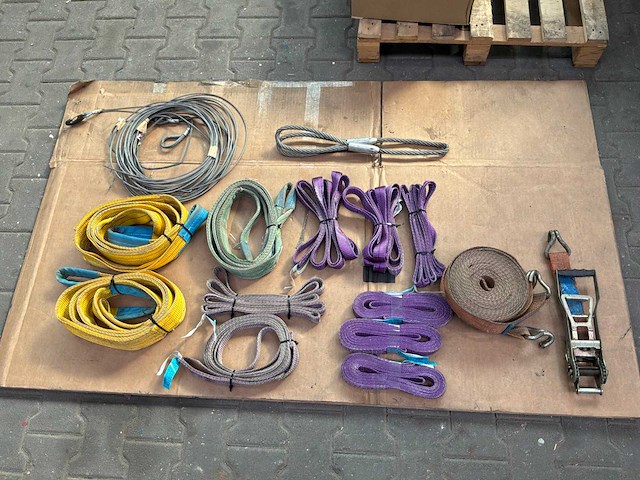 Diverse hijsbanden en rondstroppen - afbeelding 2 van  7