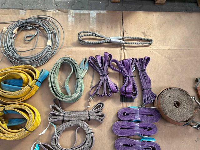 Diverse hijsbanden en rondstroppen - afbeelding 7 van  7
