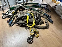 Diverse hijsbanden & hijsblokken - afbeelding 1 van  6