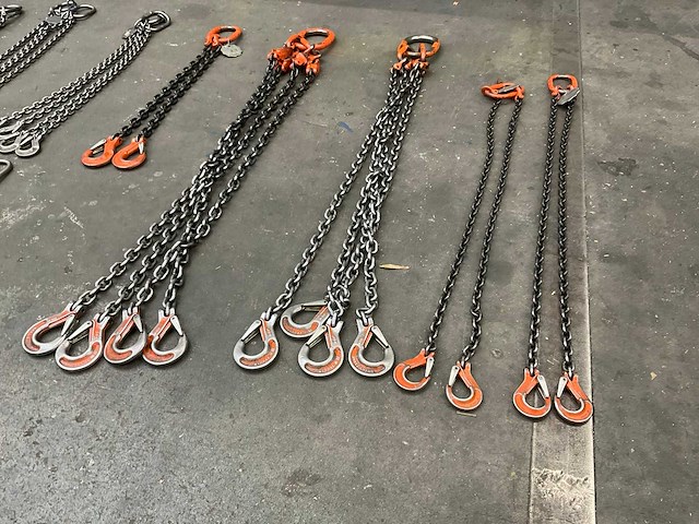 Diverse hijsketting (5x) - afbeelding 1 van  8