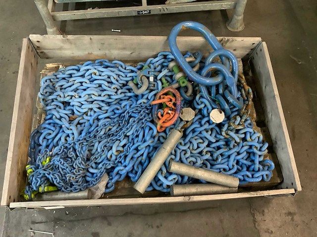 Diverse hijskettingen - afbeelding 1 van  3