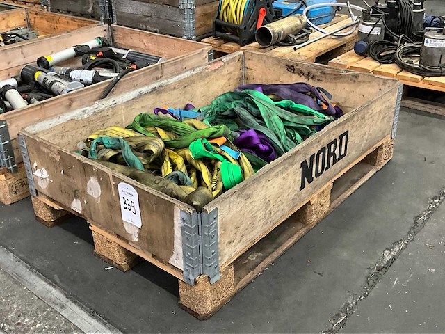 Diverse hijslinten / stroppen - afbeelding 1 van  4