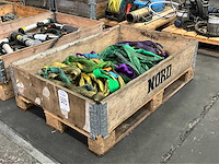 Diverse hijslinten / stroppen - afbeelding 1 van  4