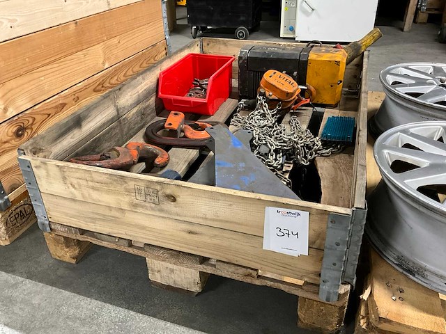 Diverse hijsmaterialen - afbeelding 1 van  4