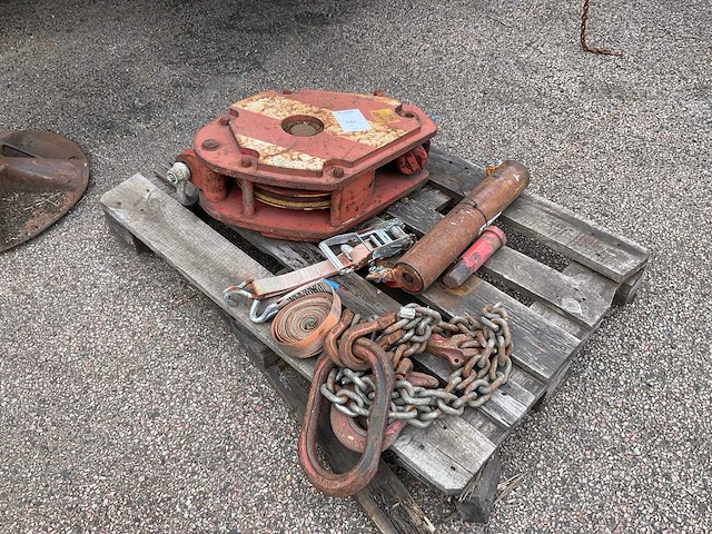 Diverse hijsmaterialen - afbeelding 1 van  2