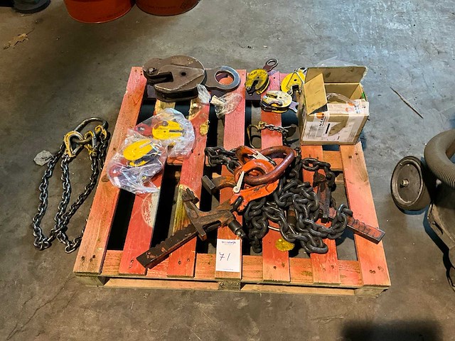 Diverse hijsmiddelen - afbeelding 1 van  7