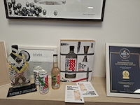 Diverse 'hooghoudt' memorabilia - afbeelding 9 van  9