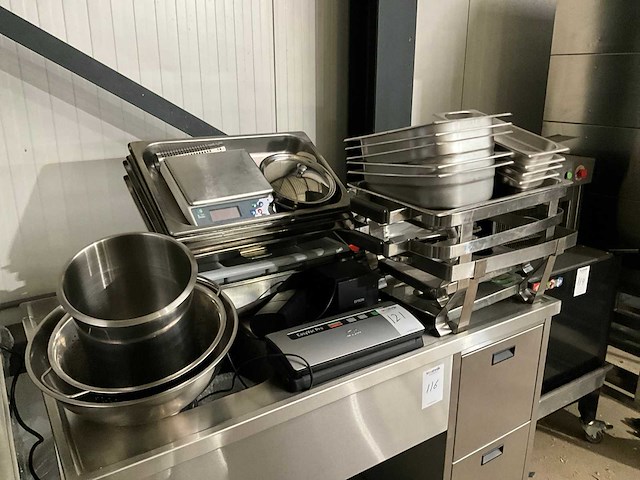 Diverse horeca benodigdheden - afbeelding 2 van  9