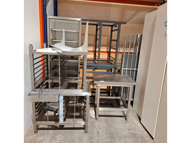 Diverse horeca inventaris - afbeelding 1 van  9
