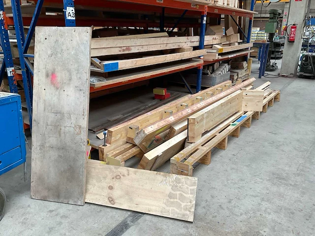 Diverse hout - afbeelding 1 van  21