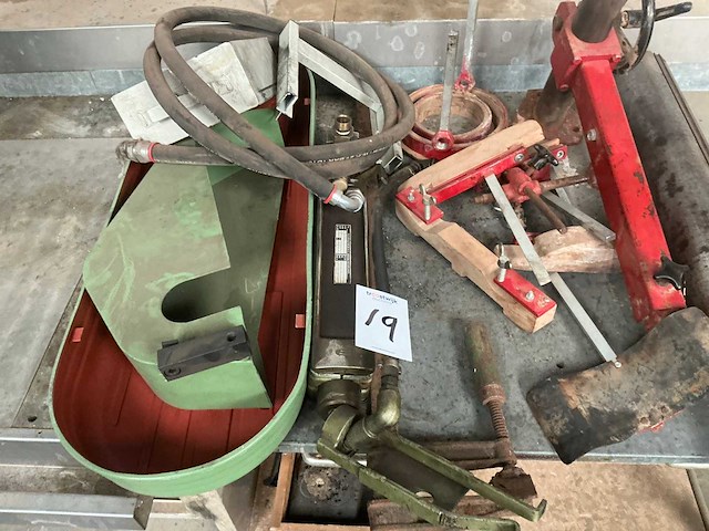 Diverse houtberwerkinsgsmachine onderdelen - afbeelding 2 van  4