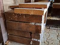 Diverse houten balken en planken - afbeelding 6 van  11