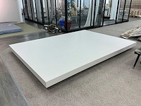 Diverse houten vloerkleden displays - afbeelding 1 van  9