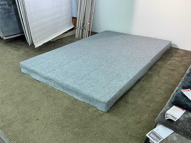 Diverse houten vloerkleden displays - afbeelding 3 van  9