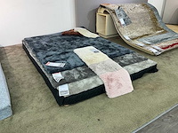 Diverse houten vloerkleden displays - afbeelding 4 van  9