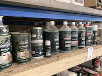 Diverse houtoppervlaktebehandelingen materiaal - afbeelding 2 van  3