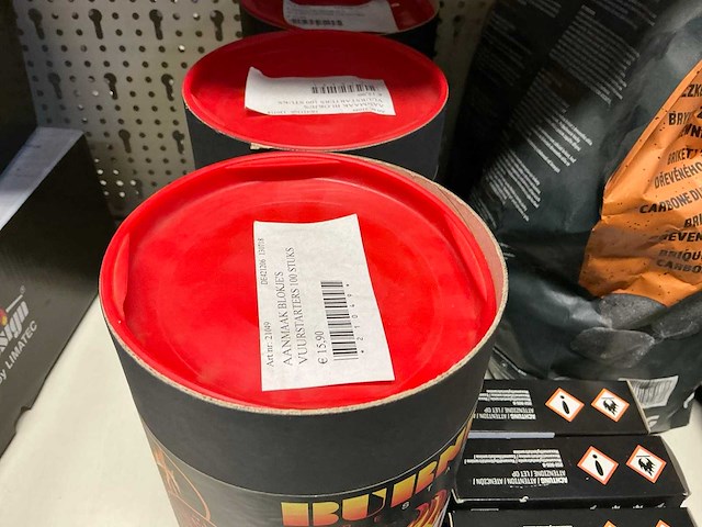 Diverse houtskool en aanmaakblokjes - afbeelding 4 van  5