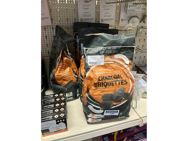 Diverse houtskool en aanmaakblokjes - afbeelding 5 van  5