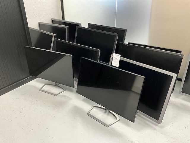Diverse hp/dell monitoren (13x) - afbeelding 2 van  4