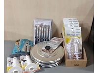 Diverse huishoudelijke accessoires d1725) - afbeelding 1 van  3