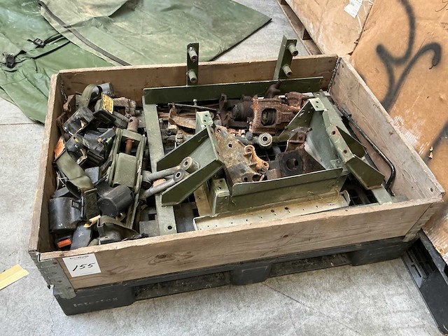 Diverse hummer onderdelen - afbeelding 1 van  4