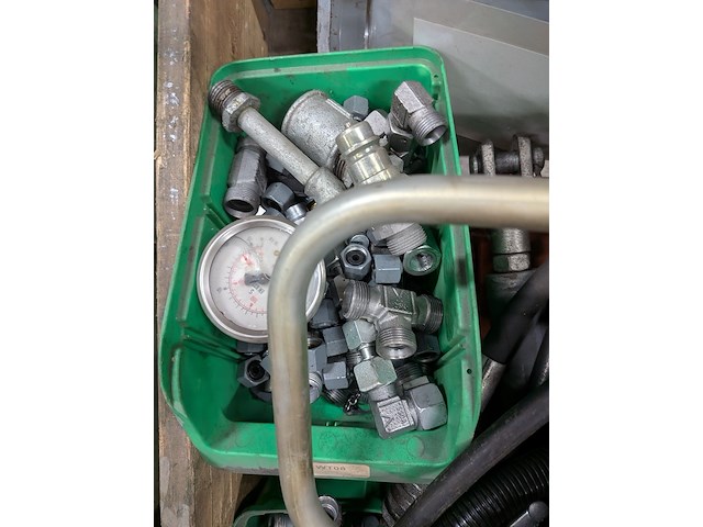 Diverse hydrauliek benodigdheden o.a. pompen - afbeelding 6 van  8