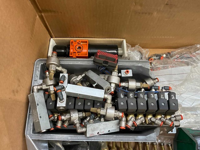 Diverse hydrauliek besturing - afbeelding 5 van  7