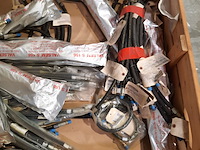 Diverse hydraulische slangen - afbeelding 6 van  7