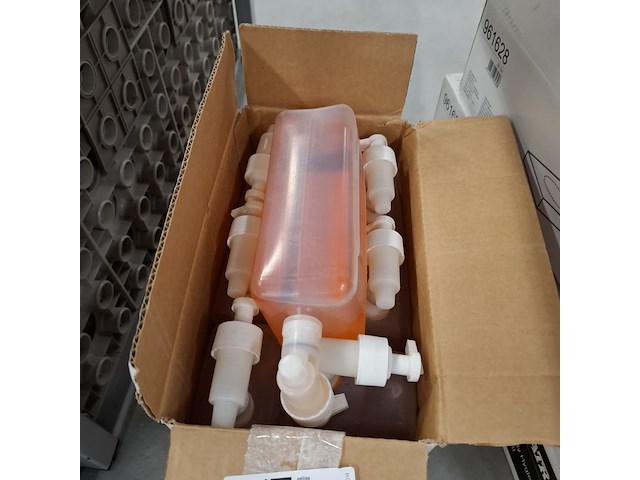 Diverse hygiëne producten - afbeelding 3 van  4