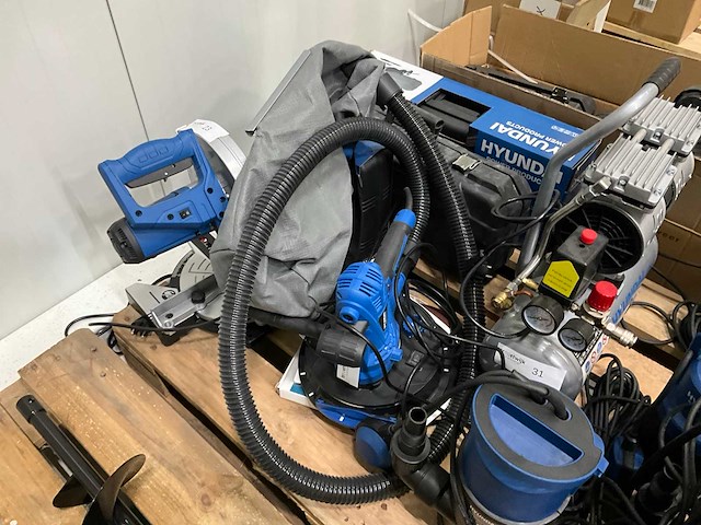 Diverse hyundai elektrische en handgereedschappen - afbeelding 3 van  5