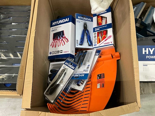 Diverse hyundai handgereedschappen - afbeelding 2 van  6
