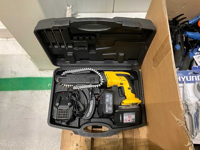 Diverse hyundai handgereedschappen - afbeelding 5 van  6