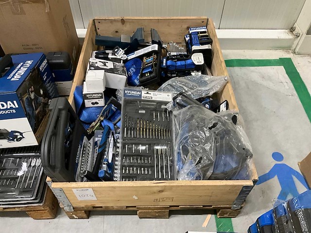 Diverse hyundai handgereedschappen - afbeelding 1 van  3