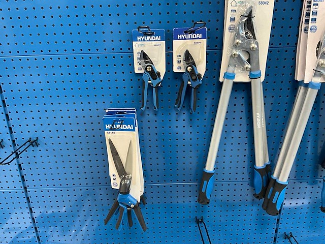 Diverse hyundai tuingereedschappen (circa 41 stuks) - afbeelding 2 van  8