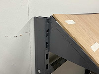 Diverse ijzeren winkelmeubels - afbeelding 4 van  6