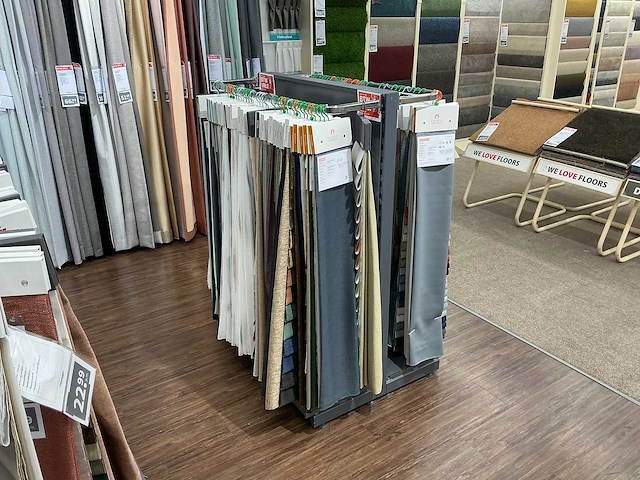 Diverse ijzeren winkelstelling - afbeelding 3 van  12