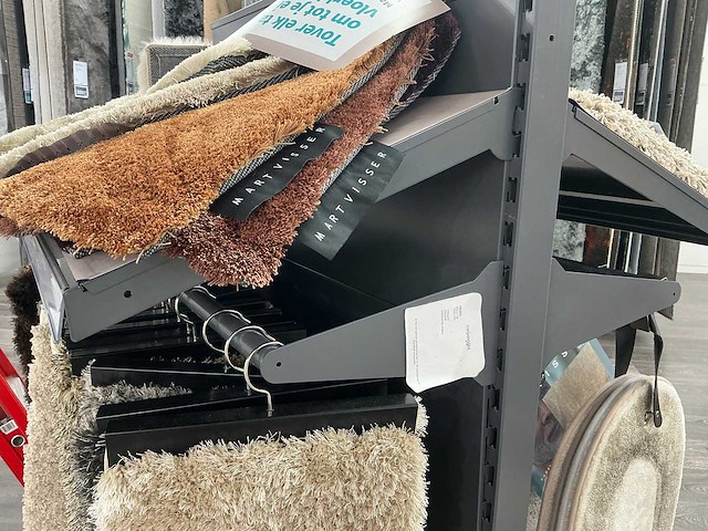 Diverse ijzeren winkelstelling - afbeelding 7 van  12