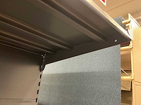 Diverse ijzeren winkelstelling - afbeelding 3 van  15