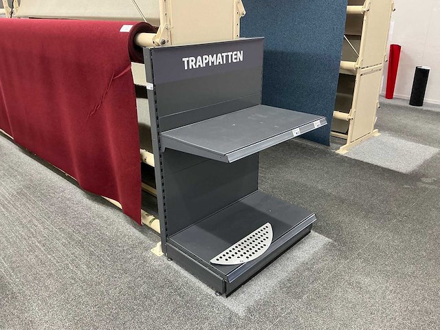 Diverse ijzeren winkelstelling - afbeelding 8 van  15