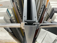 Diverse ijzeren winkelstelling - afbeelding 3 van  15