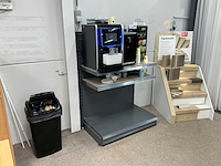 Diverse ijzeren winkelstelling - afbeelding 9 van  15