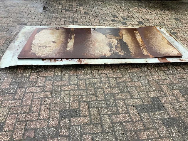 Diverse ijzerplaten - afbeelding 1 van  3