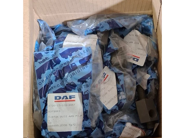 Diverse ijzerwaren en onderdelen, o.a daf - afbeelding 9 van  9